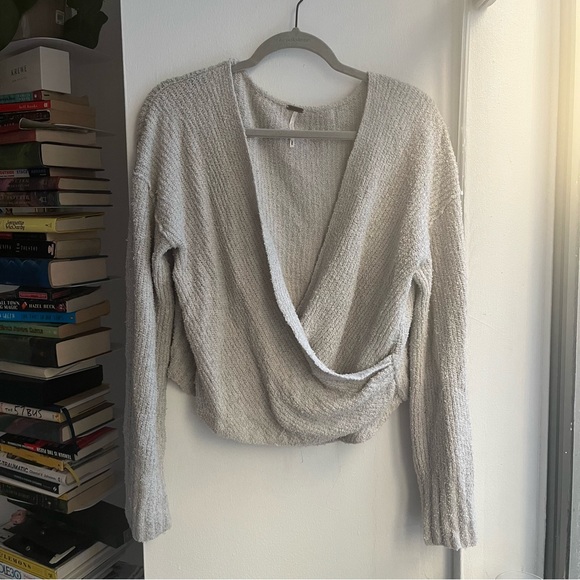 Free People Sweaters - {Free People} 🔷 Sweater